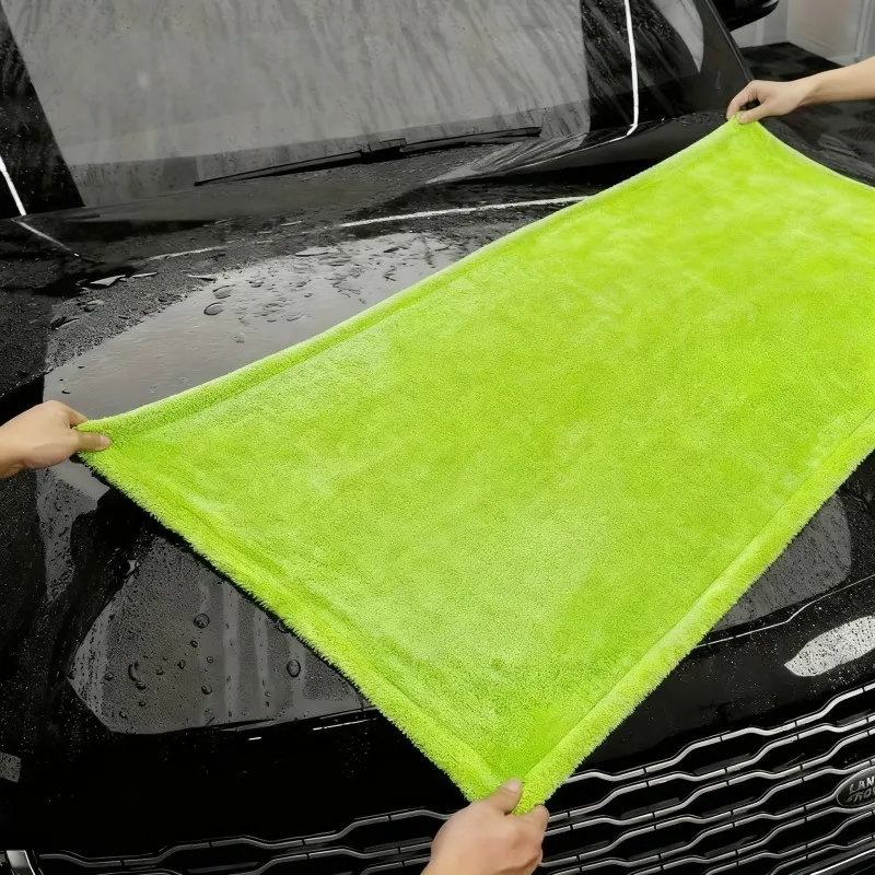 Plush Car Cleaning and Drying Towel — thumbnail 2