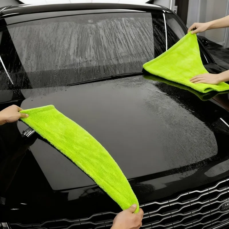 Plush Car Cleaning and Drying Towel — thumbnail 3