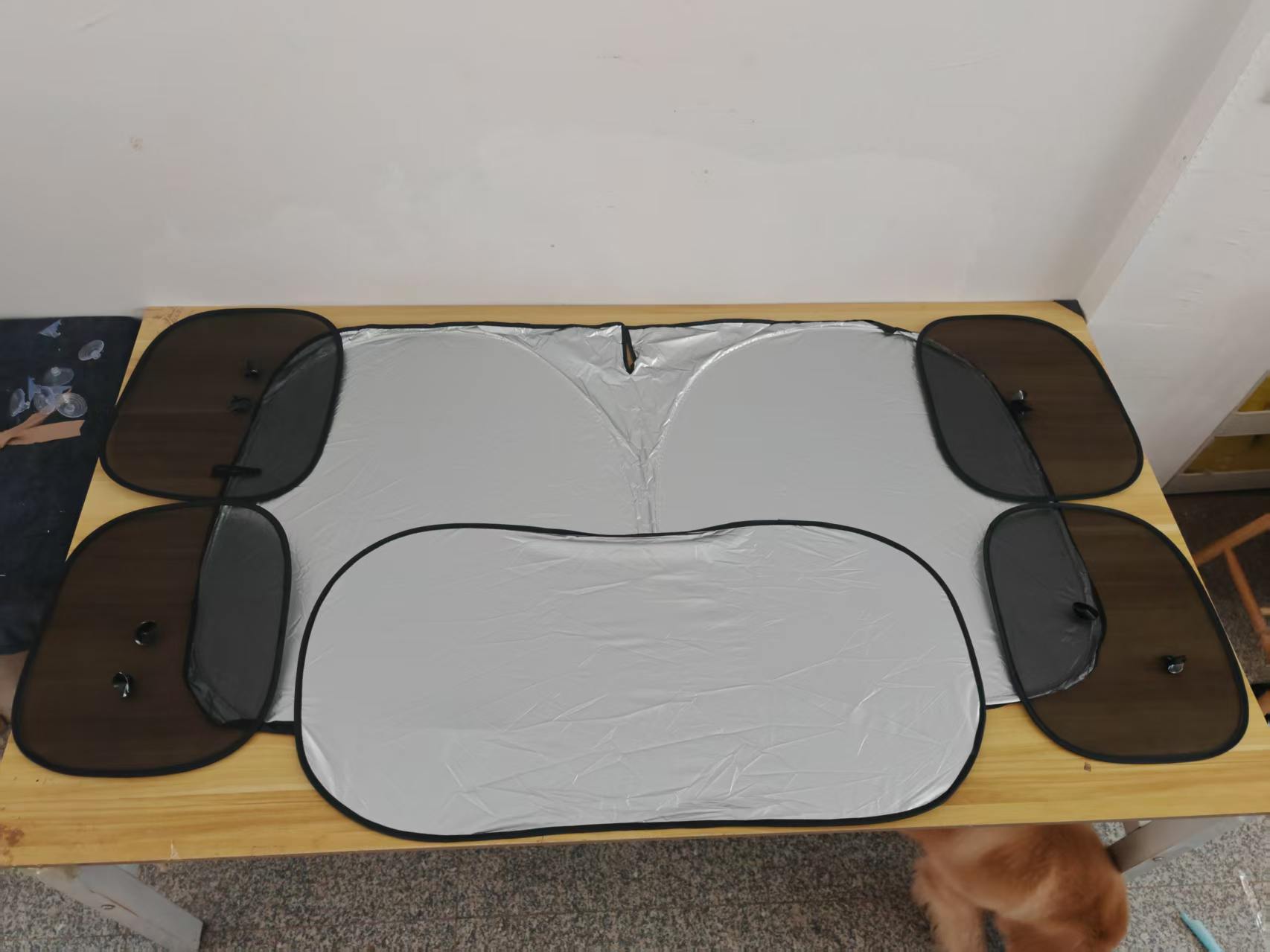 6-Piece Foldable Reflective Car Sunshade Set — thumbnail 7