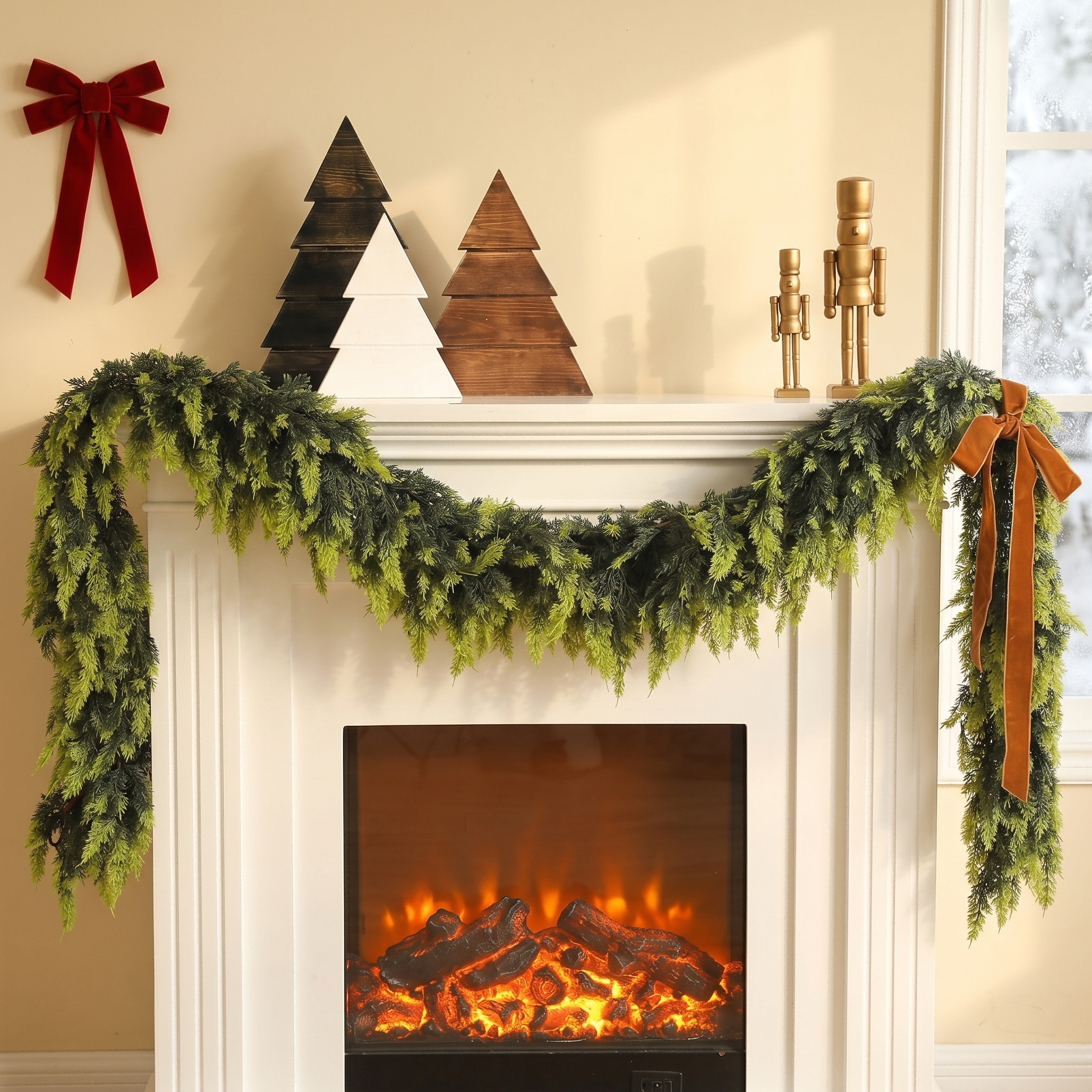Artificial Cedar Garland for Indoor and Outdoor Decor — thumbnail 6